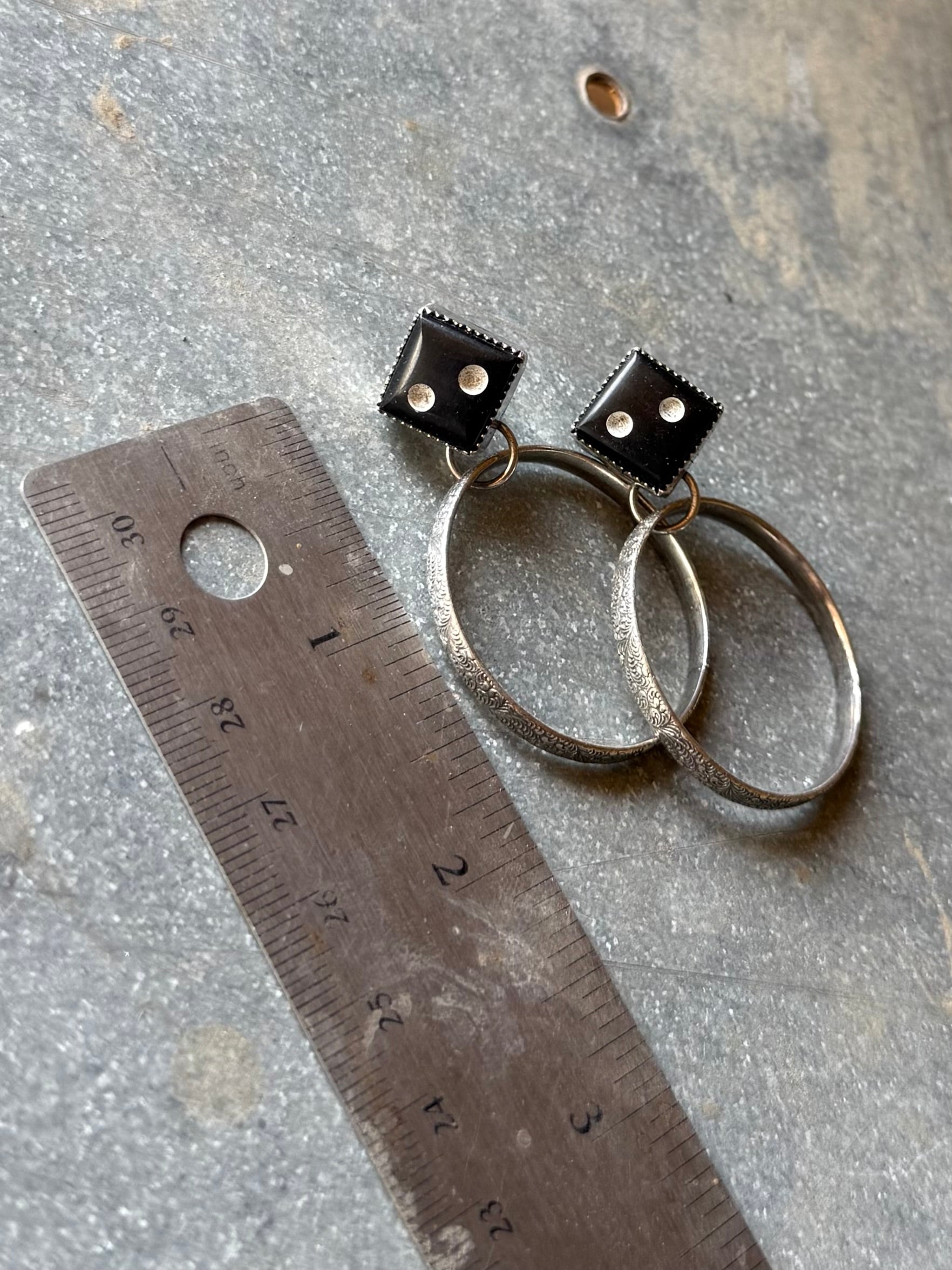 Dice Mini Hoops