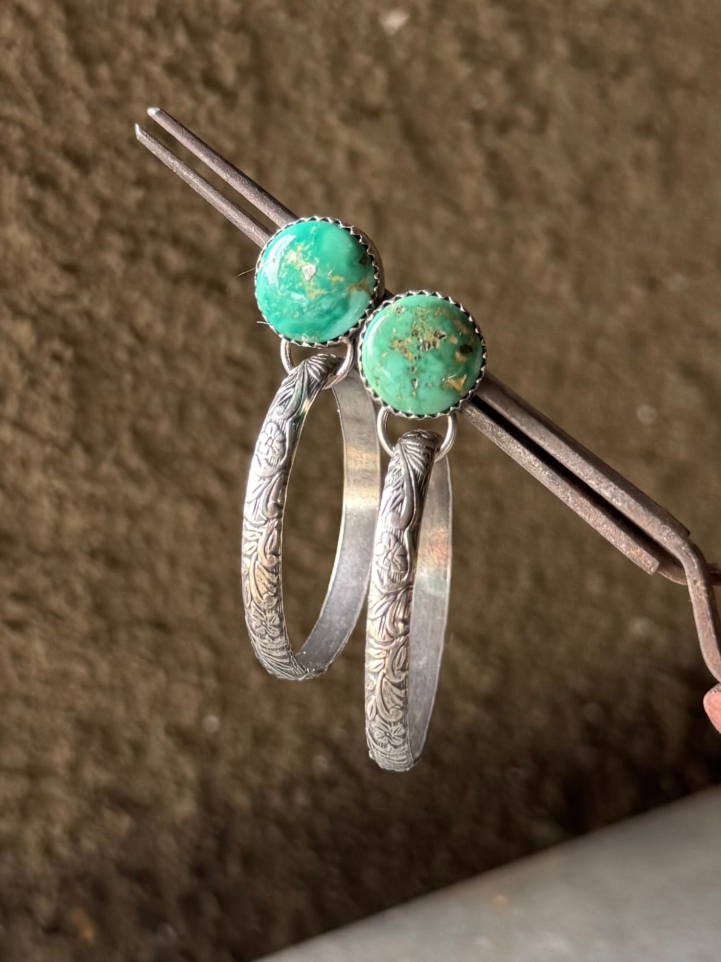 Emerald Valley 2” Hoops