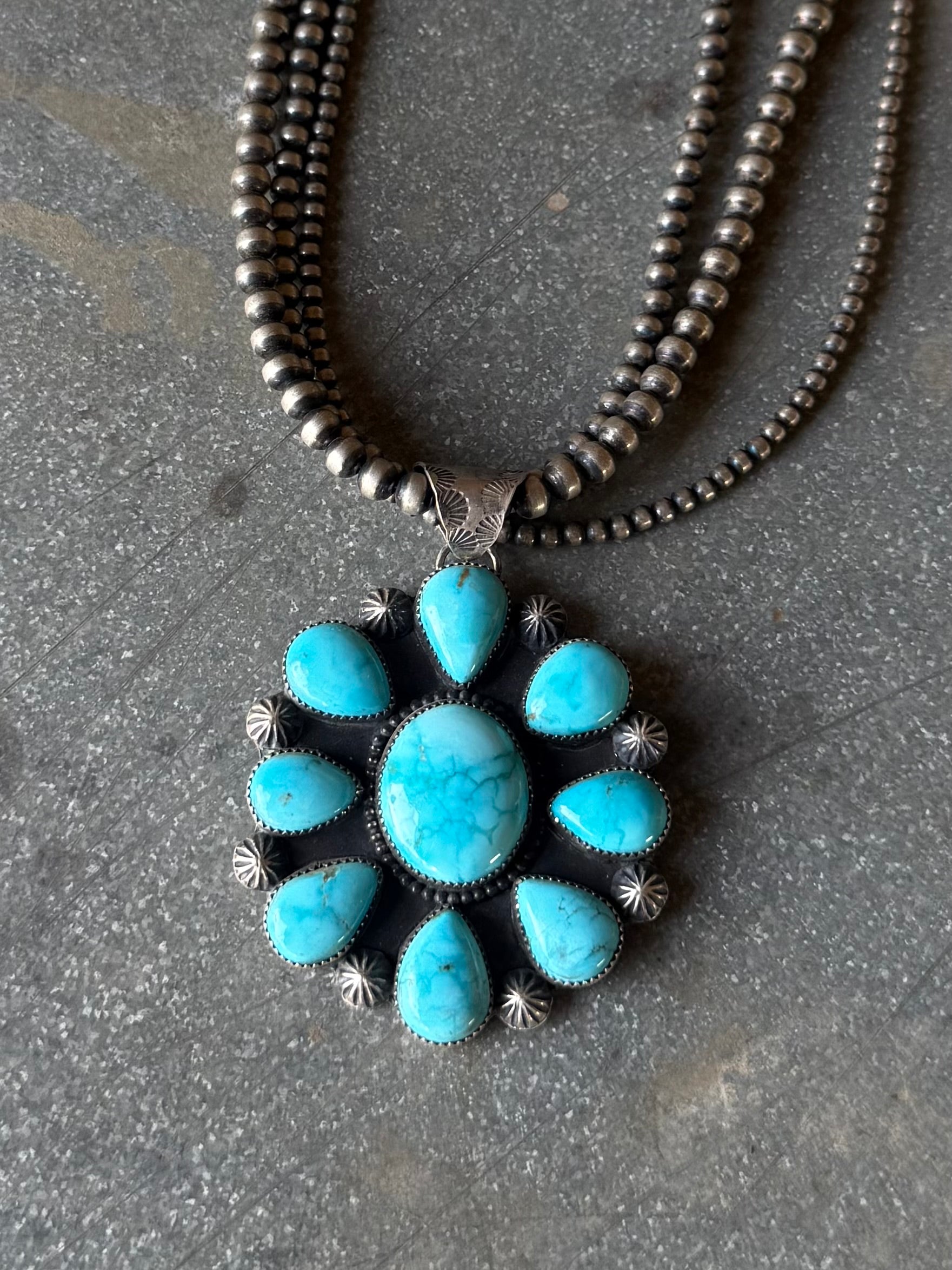 Sierra Bella Cluster Pendant