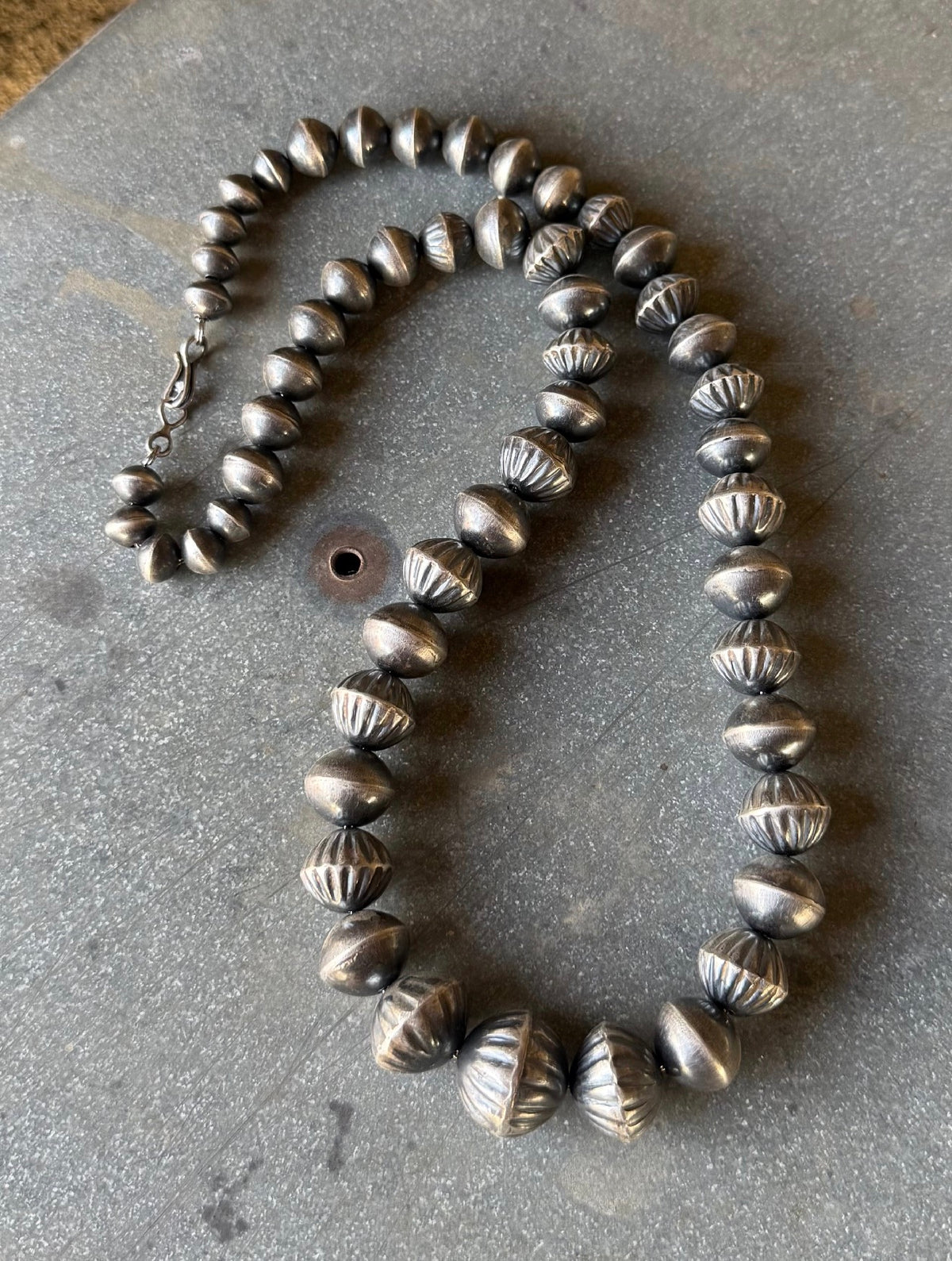 Raffle - 28” Statement Tso Strand