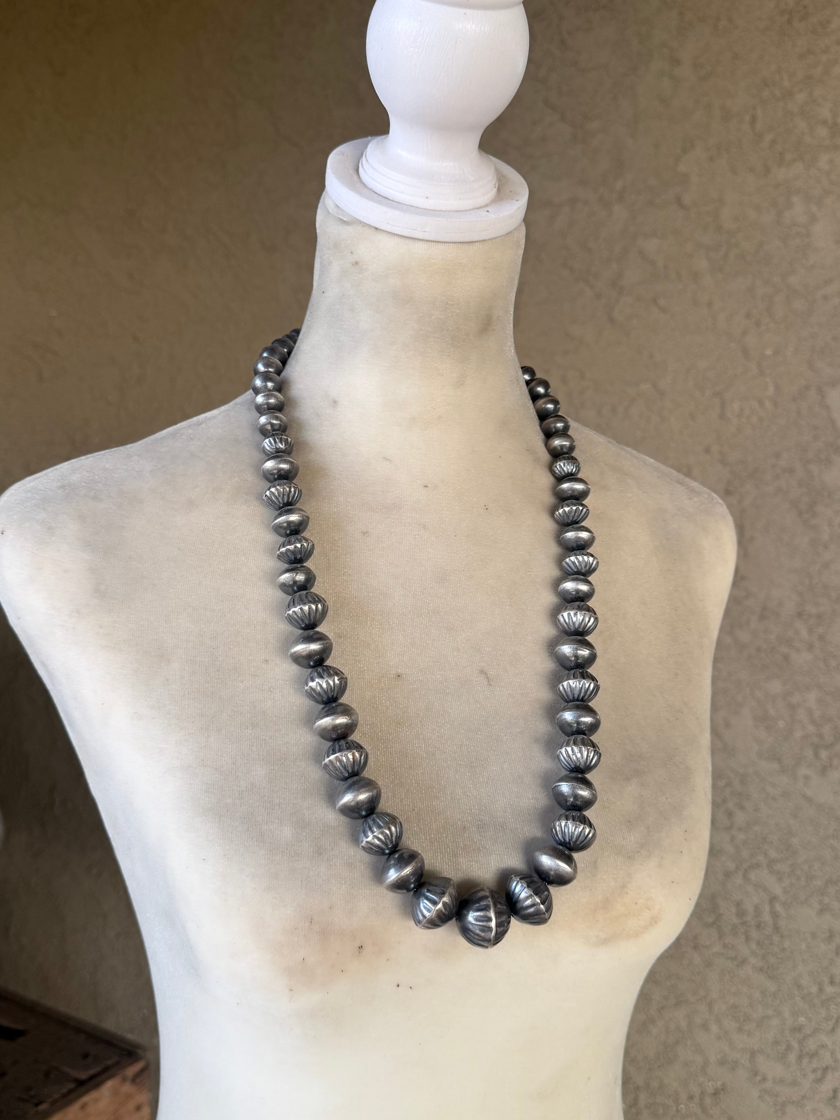 Virginia Tso 28” Strand